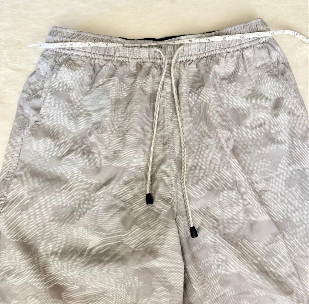 Peter Millar Men’s S Gray Camo Swim Trunks Board Shorts Crown Logo